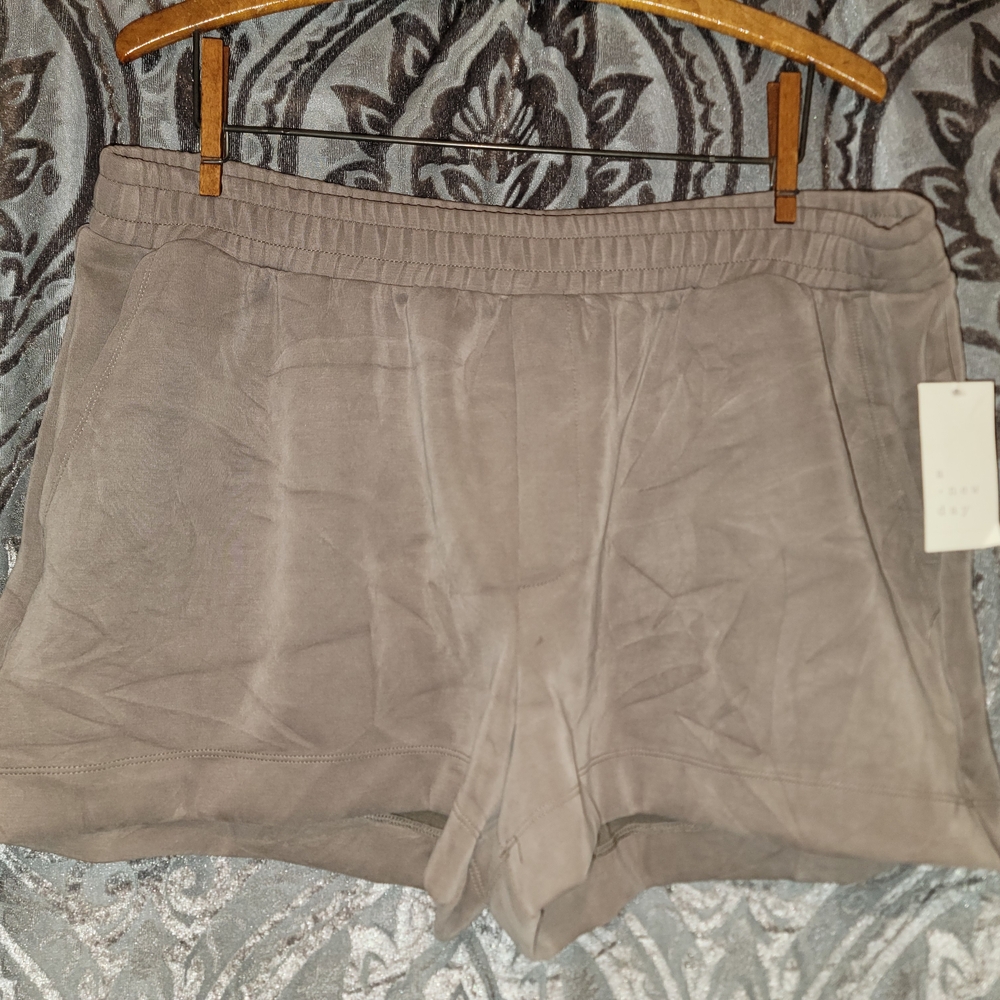a new day Women's Tan Athletic Shorts